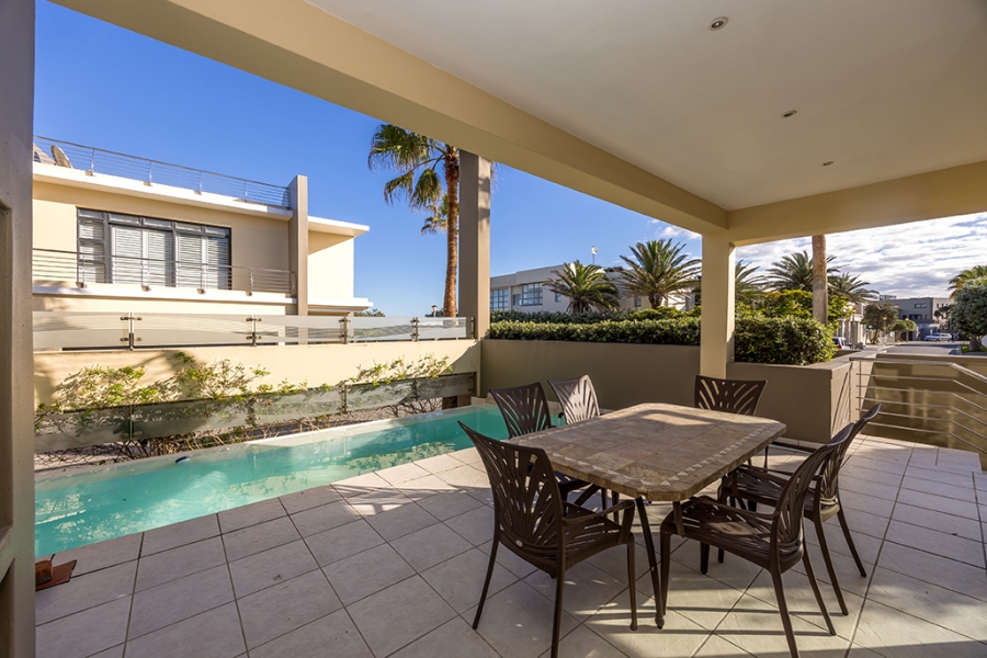 3 Bedroom Property for Sale in Sunset Beach Western Cape